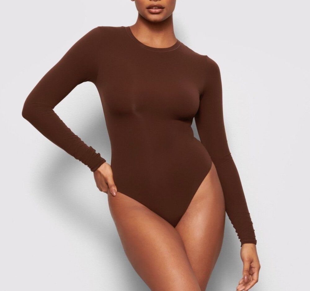Skims Fits Everybody Long Sleeve Bodysuit - Picture 3 of 7